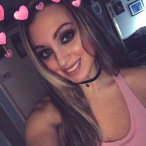 Meet your Posher, Paulina